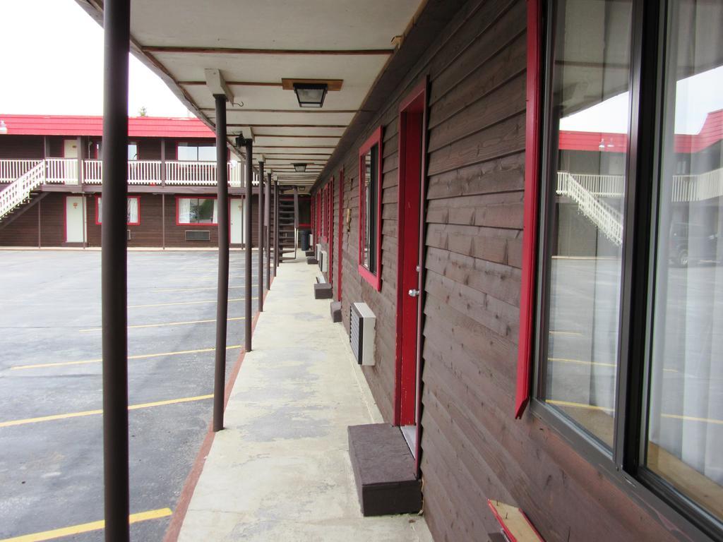 Travelers Lodge West Yellowstone Exterior foto