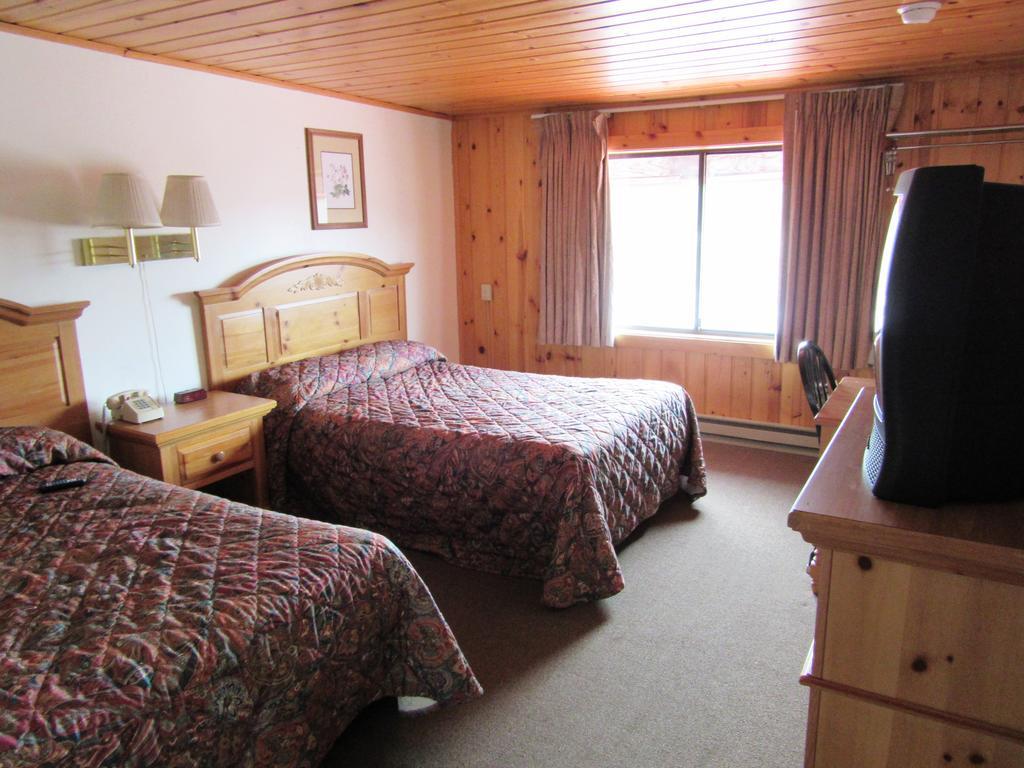 Travelers Lodge West Yellowstone Habitación foto