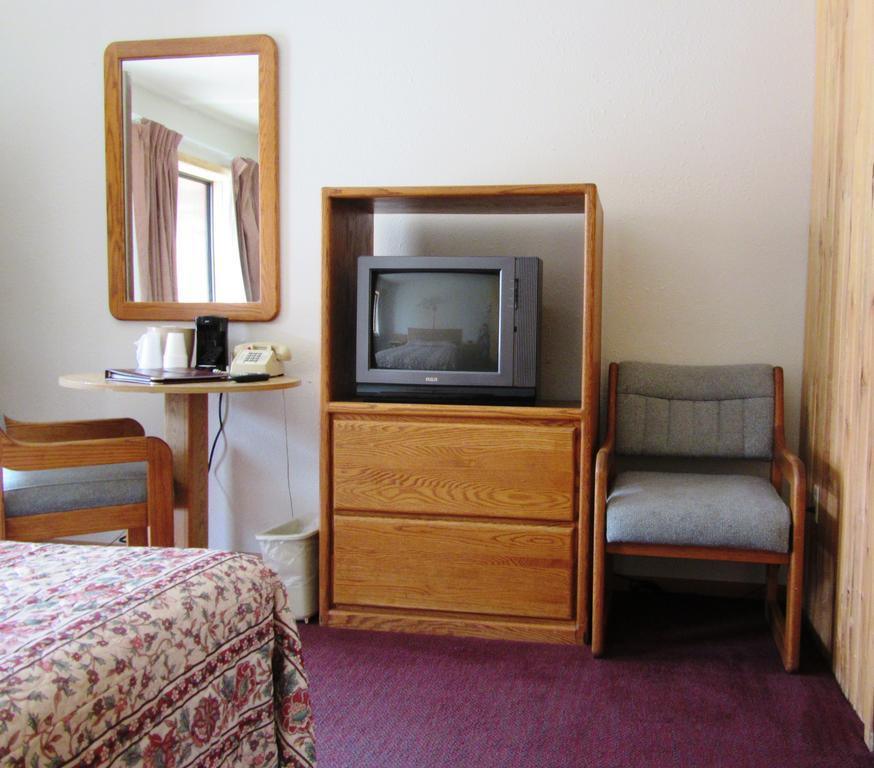 Travelers Lodge West Yellowstone Habitación foto